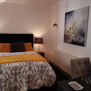 https://heatherlea-guest-house.hotelsin-chester.com
