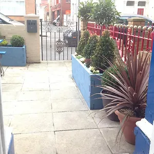 https://peerless-hotel.hotelsin-chester.com