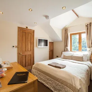 https://acorns-guest-house-bristol.tophotelsbath.com